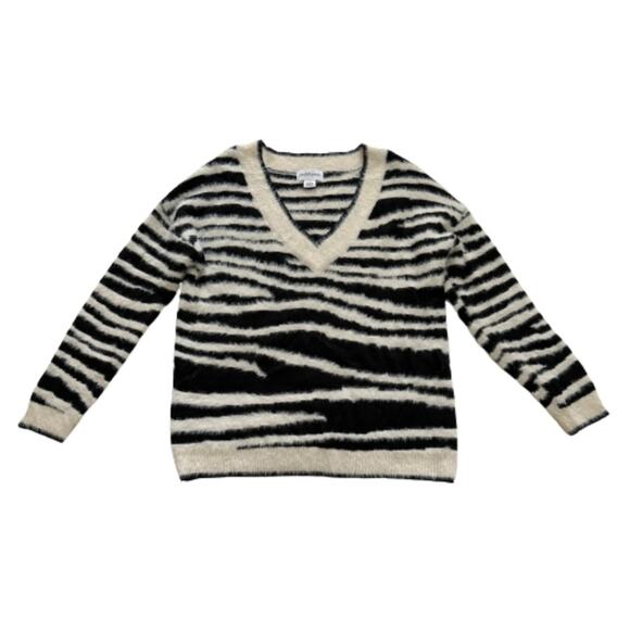 Peck & Peck Sweater Black Ivory Zebra Print V-Neck Oversized Soft Fuzzy Large - Picture 12 of 12